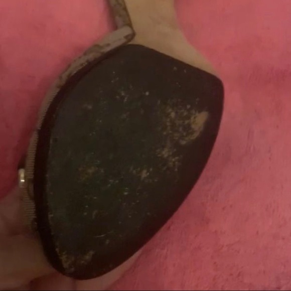 Gucci Authentic women’s heels 37.5 fits a 6.5-7 - Picture 4 of 8